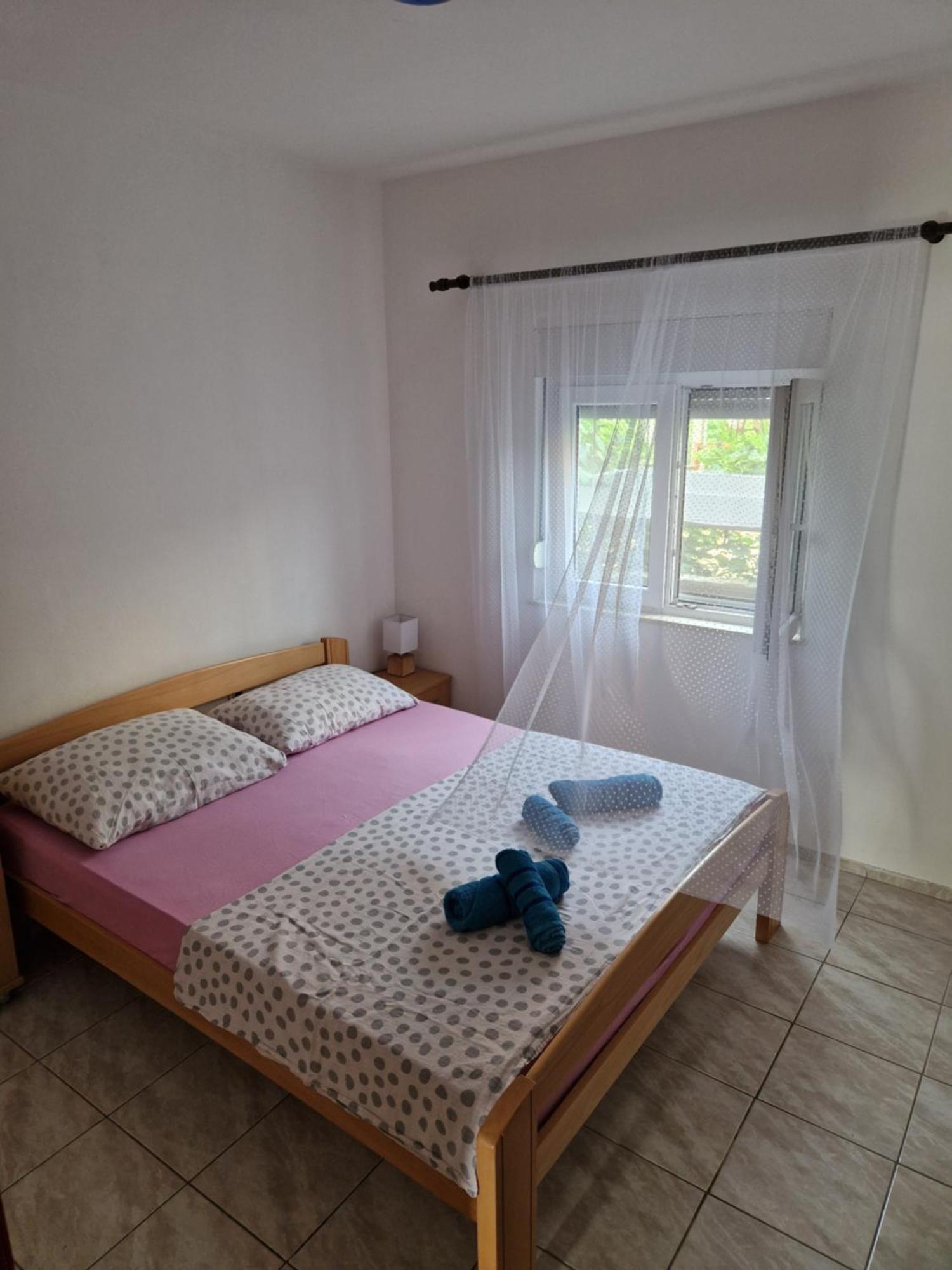 Apartments Mali Mate Tribalj Exterior foto